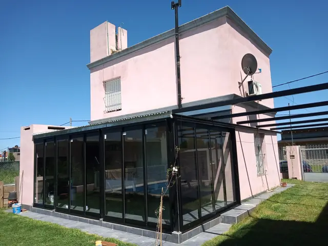 Exteriores · Cerramientos — foto 03