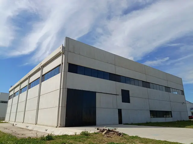 Fachadas – Frente Integral IBM – Piel de vidrio — foto 02